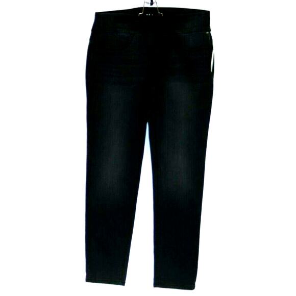 Style & Co Pull-On Black Faded Denim Boyfriend Jeans Women's - Picture 1 of 4